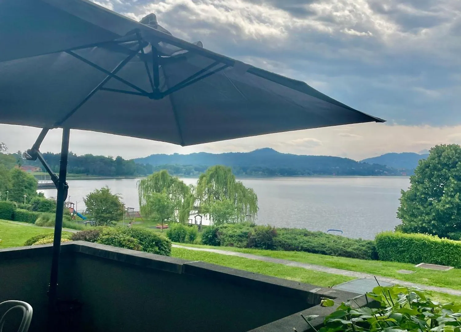 Bnbook - La Casa Sul Lago Maggiore Ispra